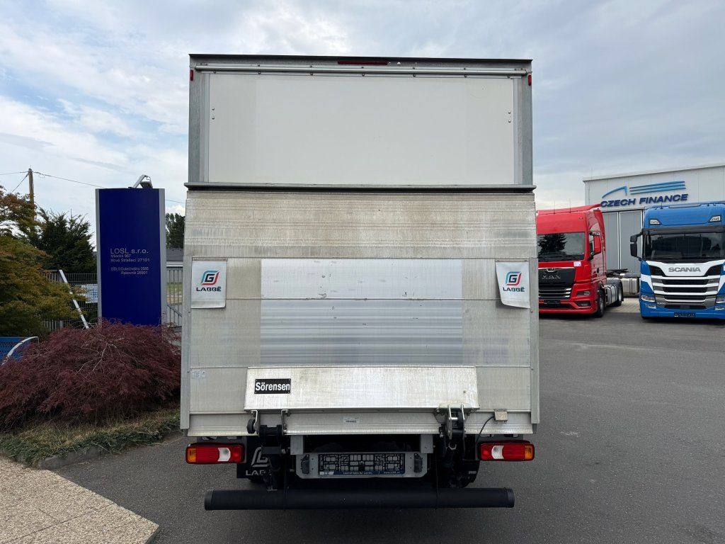 Iveco 35C16 Daily - Box van: picture 5 Iveco 35C16 Daily - Box van: picture 5