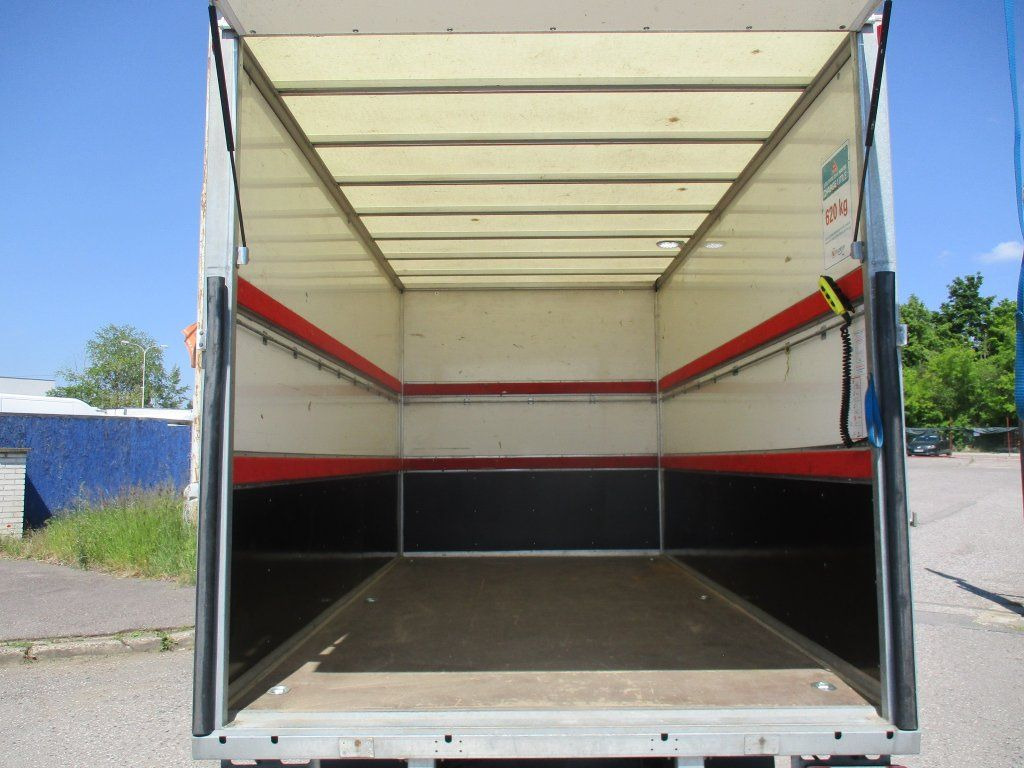 Box van Iveco Daily 35C16 3.0: picture 9 Box van Iveco Daily 35C16 3.0: picture 9