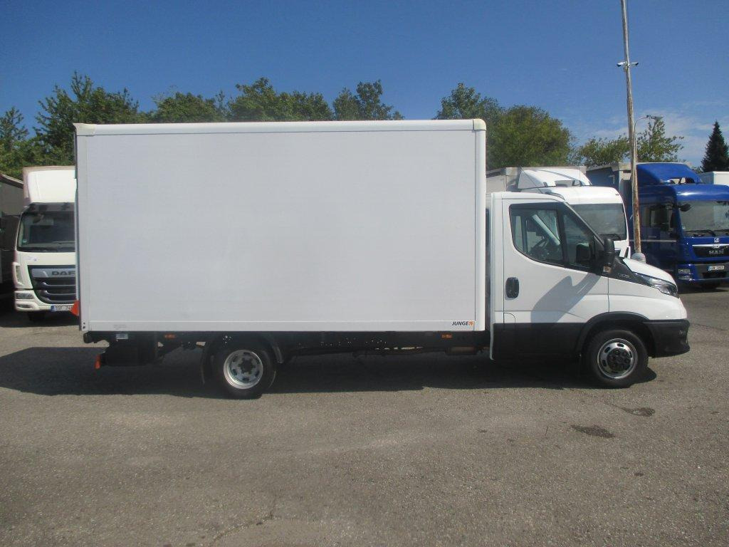 Iveco Daily 35C16 - Box van: picture 4 Iveco Daily 35C16 - Box van: picture 4