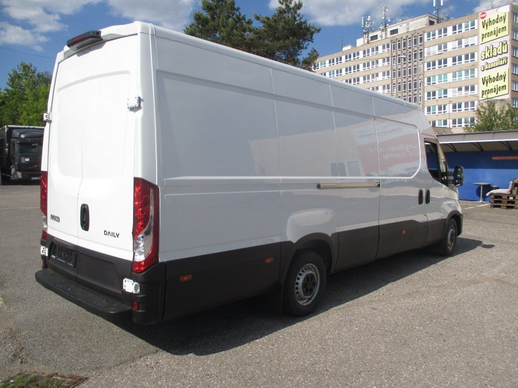 Iveco Daily 35S16 - Panel van: picture 5 Iveco Daily 35S16 - Panel van: picture 5