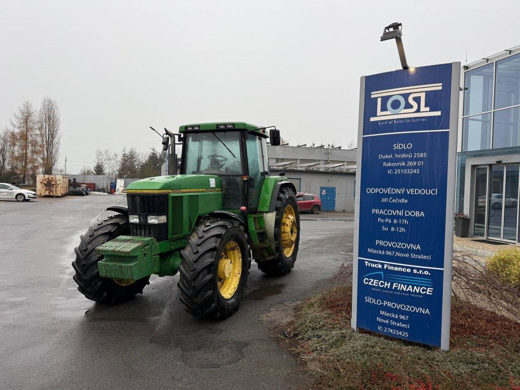 John Deere 7800 - Farm tractor: picture 1 John Deere 7800 - Farm tractor: picture 1