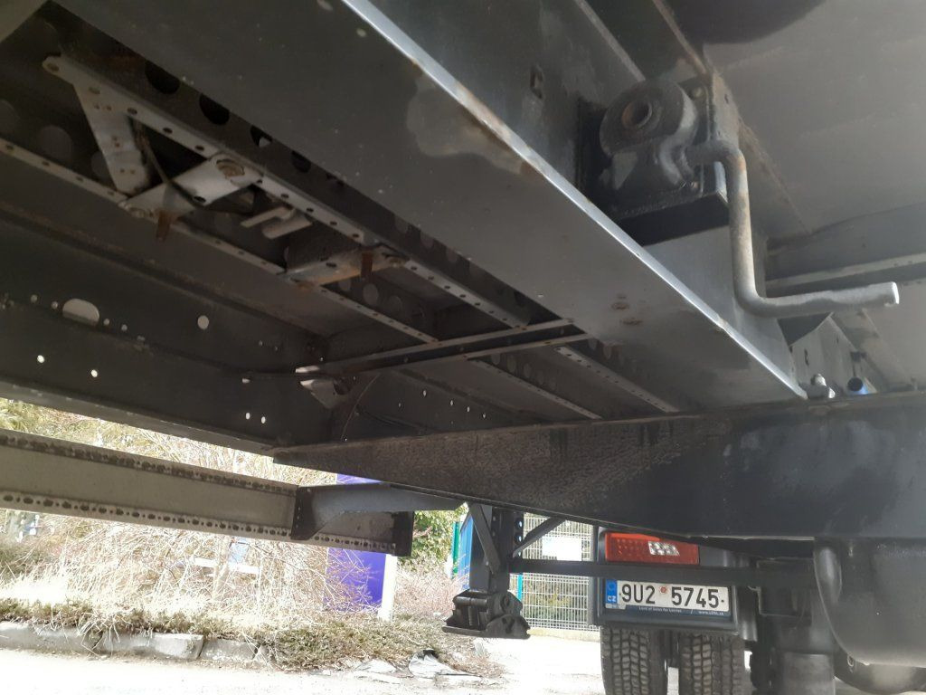Curtainsider semi-trailer Krone SD Megaliner Lowdeck: picture 18