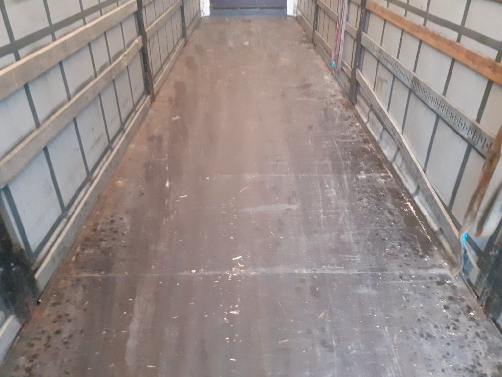 Curtainsider semi-trailer Krone SD Megaliner Lowdeck: picture 15