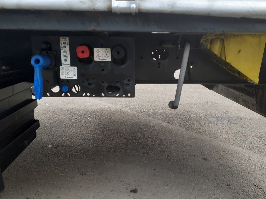 Curtainsider semi-trailer Krone SD Megaliner Lowdeck: picture 17