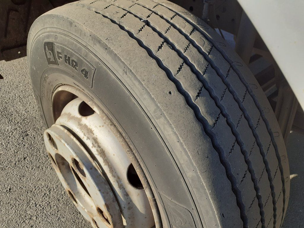 Curtainsider truck Mercedes-Benz 1018 Atego EURO 3: picture 9