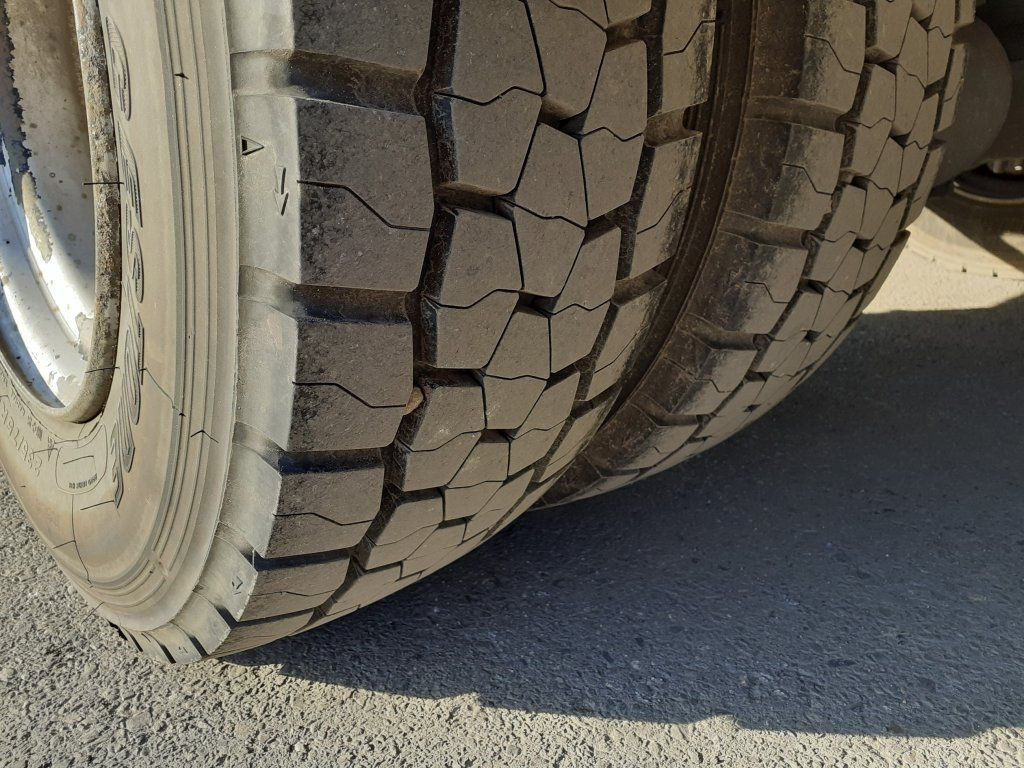 Curtainsider truck Mercedes-Benz 1018 Atego EURO 3: picture 11