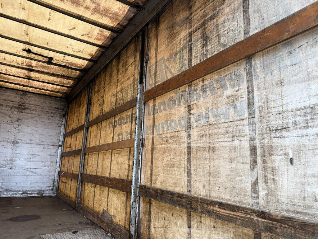 Curtainsider truck Renault Midlum 280.12 EURO 4: picture 20