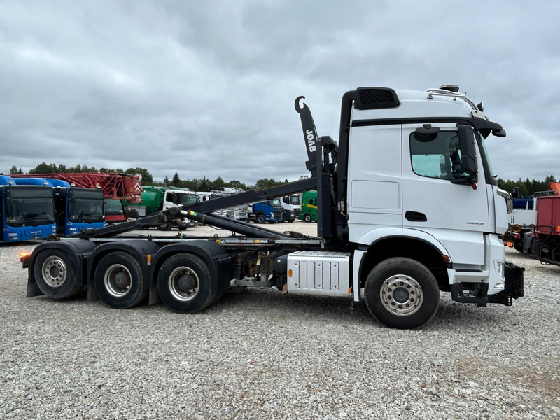 Mercedes-Benz Arocs 3253 | Joab L 24 ton 5750 mm | TULOSSA - Hook lift truck: picture 4 Mercedes-Benz Arocs 3253 | Joab L 24 ton 5750 mm | TULOSSA - Hook lift truck: picture 4