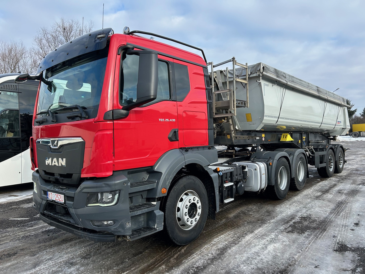 MAN TGS 26.430 6X4 / 2022 + SCHMITZ SCB.S2 KIPPER - Tractor unit: picture 1 MAN TGS 26.430 6X4 / 2022 + SCHMITZ SCB.S2 KIPPER - Tractor unit: picture 1