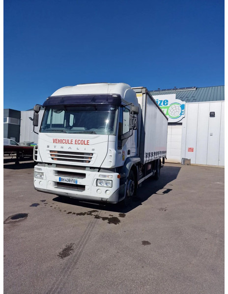 Iveco Stralis 310 steel suspension - Curtainsider truck: picture 1 Iveco Stralis 310 steel suspension - Curtainsider truck: picture 1