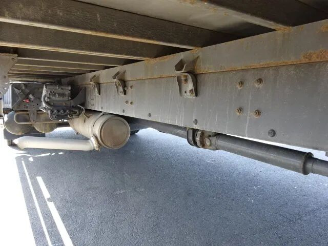 Box truck Renault Midlum 270 dxi - manual gearbox / steel suspension lames: picture 7