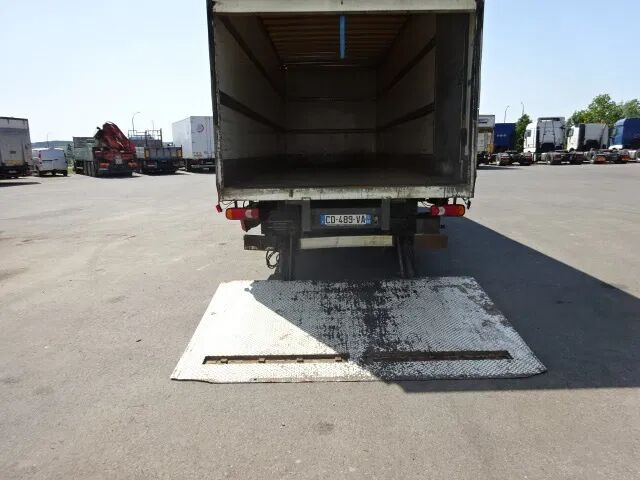 Box truck Renault Midlum 270 dxi - manual gearbox / steel suspension lames: picture 8
