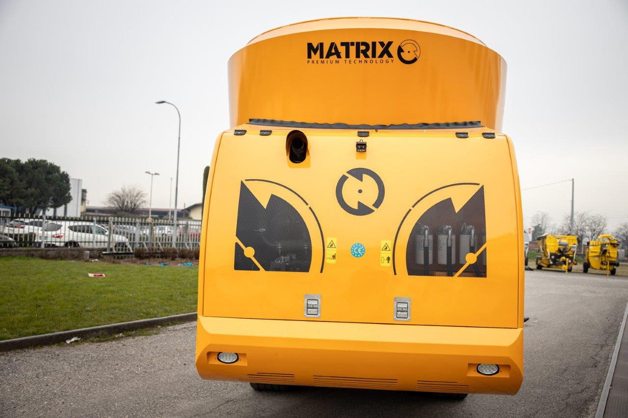 New Forage mixer wagon MATRIX formula: picture 12 New Forage mixer wagon MATRIX formula: picture 12