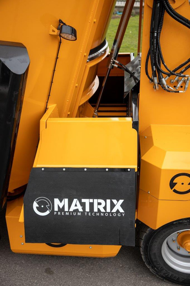 New Forage mixer wagon MATRIX formula: picture 13 New Forage mixer wagon MATRIX formula: picture 13