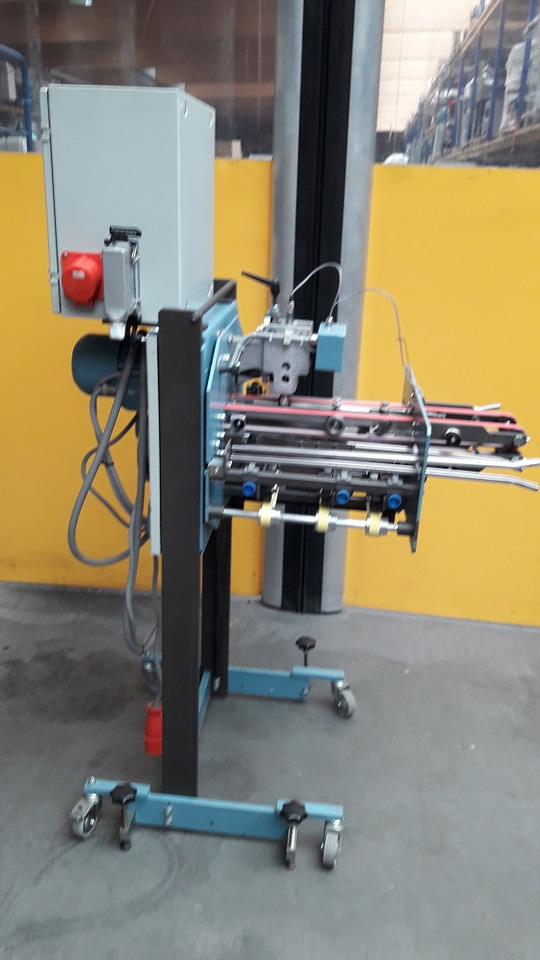MBO Z2 mobile, 180° rotatable cross-fold unit - Folding machine: picture 2 MBO Z2 mobile, 180° rotatable cross-fold unit - Folding machine: picture 2