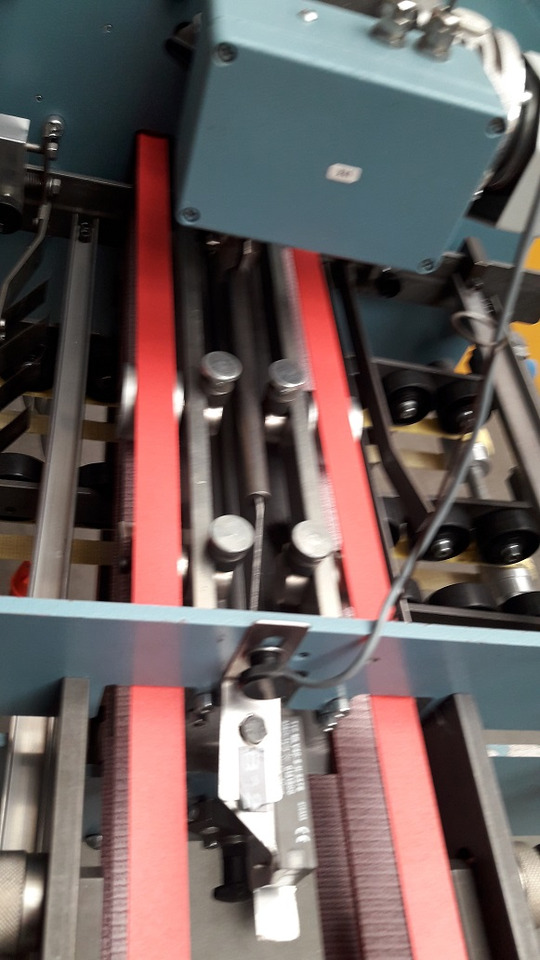 MBO Z2 mobile, 180° rotatable cross-fold unit - Folding machine: picture 3 MBO Z2 mobile, 180° rotatable cross-fold unit - Folding machine: picture 3