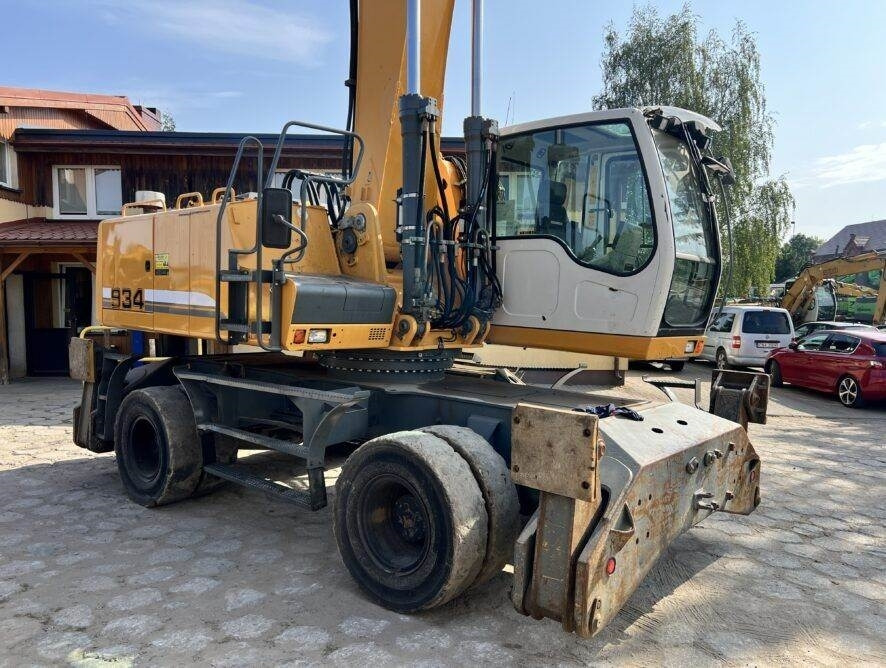 Liebherr 934C EPA - Waste/ Industry handler: picture 3 Liebherr 934C EPA - Waste/ Industry handler: picture 3