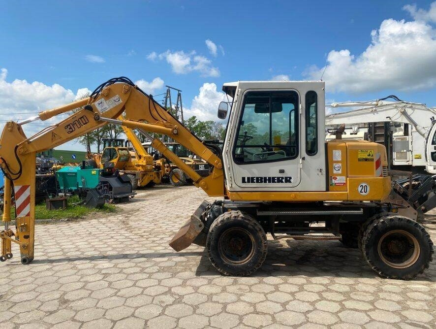 Liebherr A310B - Wheel excavator: picture 2 Liebherr A310B - Wheel excavator: picture 2