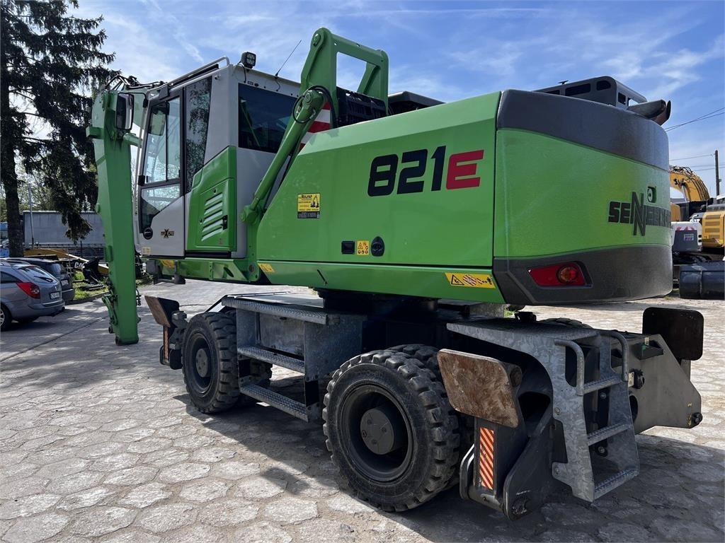 Sennebogen 821 K10 ULM - Waste/ Industry handler: picture 3 Sennebogen 821 K10 ULM - Waste/ Industry handler: picture 3