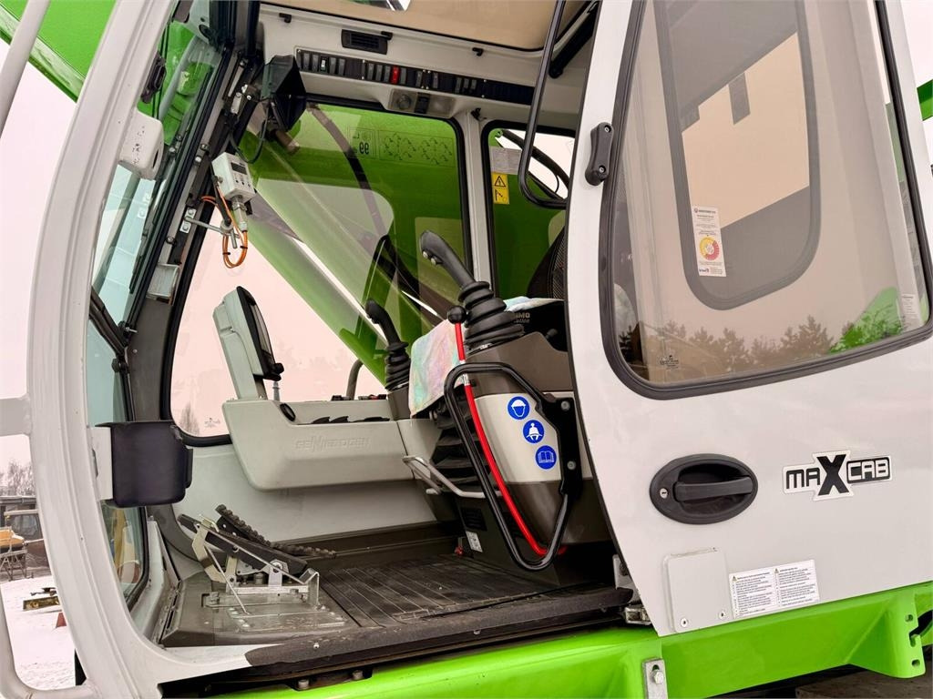 Sennebogen 821 ULM - Waste/ Industry handler: picture 3 Sennebogen 821 ULM - Waste/ Industry handler: picture 3