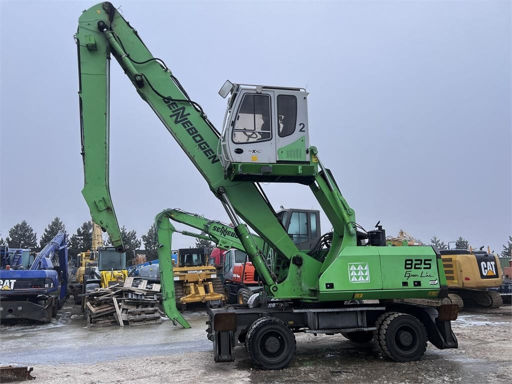 Sennebogen 825 - Waste/ Industry handler: picture 2 Sennebogen 825 - Waste/ Industry handler: picture 2