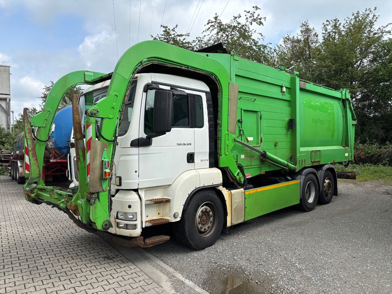 MAN TGS 26.320 EEV Heil Aufbau/Frontlader/Lift - Garbage truck: picture 1 MAN TGS 26.320 EEV Heil Aufbau/Frontlader/Lift - Garbage truck: picture 1