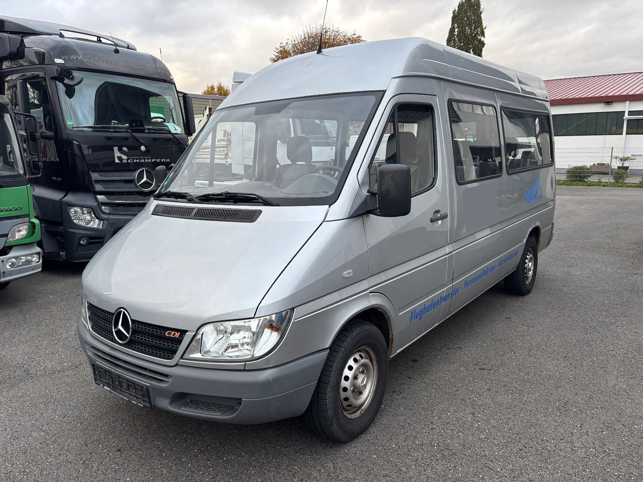 Mercedes-Benz 211 CDI 9 Sitze - Passenger van: picture 2 Mercedes-Benz 211 CDI 9 Sitze - Passenger van: picture 2