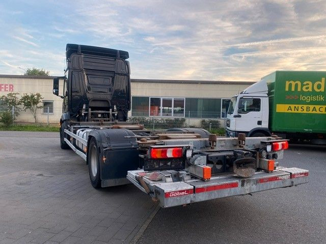 Mercedes-Benz Actros 1842 BDF LBW 1845 2x Mercedes-Benz Actros 1842 BDF LBW 1845 2x - Container transporter/ Swap body truck: picture 5 Mercedes-Benz Actros 1842 BDF LBW 1845 2x Mercedes-Benz Actros 1842 BDF LBW 1845 2x - Container transporter/ Swap body truck: picture 5