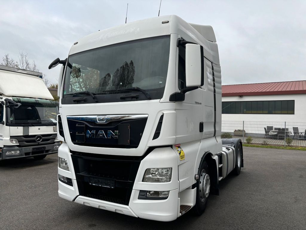 MAN TGX 18.440 480 Retarder/NAVI/2 Tanks/Standheiz MAN TGX 18.440 480 Retarder/NAVI/2 Tanks/Standheiz - Tractor unit: picture 2 MAN TGX 18.440 480 Retarder/NAVI/2 Tanks/Standheiz MAN TGX 18.440 480 Retarder/NAVI/2 Tanks/Standheiz - Tractor unit: picture 2