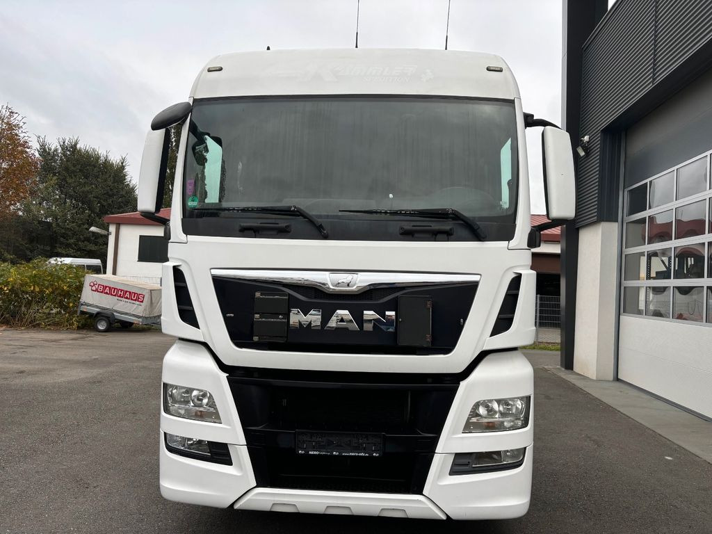 MAN TGX 18.440 480 Retarder/NAVI/2 Tanks/Standheiz MAN TGX 18.440 480 Retarder/NAVI/2 Tanks/Standheiz - Tractor unit: picture 3 MAN TGX 18.440 480 Retarder/NAVI/2 Tanks/Standheiz MAN TGX 18.440 480 Retarder/NAVI/2 Tanks/Standheiz - Tractor unit: picture 3