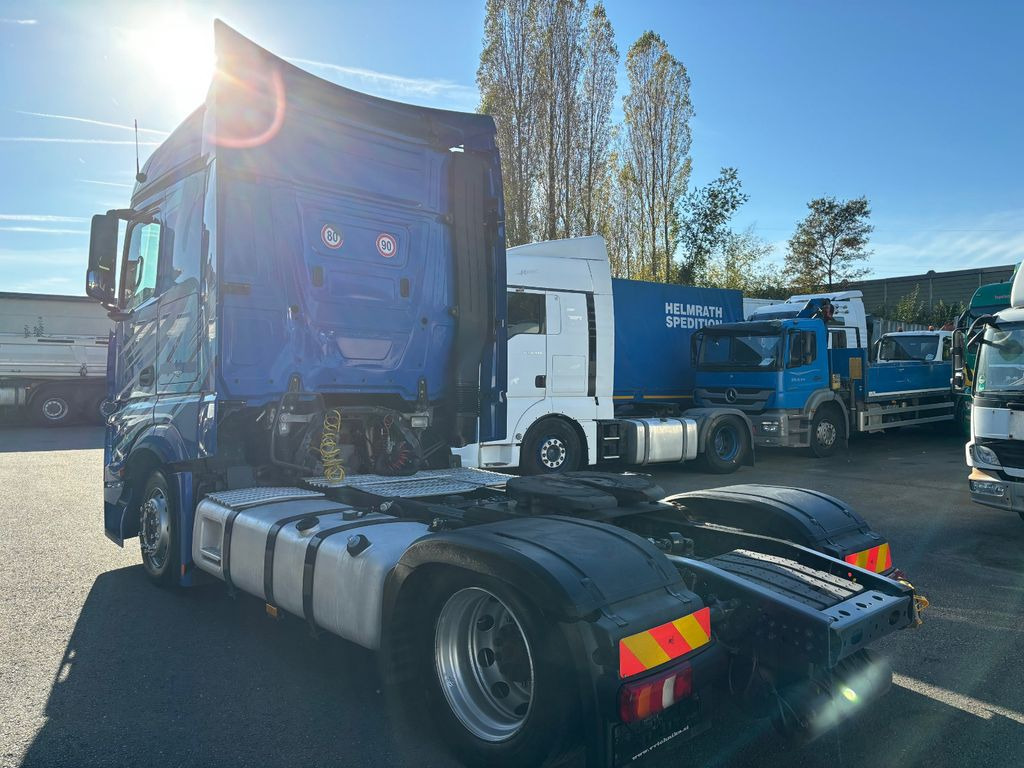 Tractor unit Mercedes-Benz 1836: picture 10
