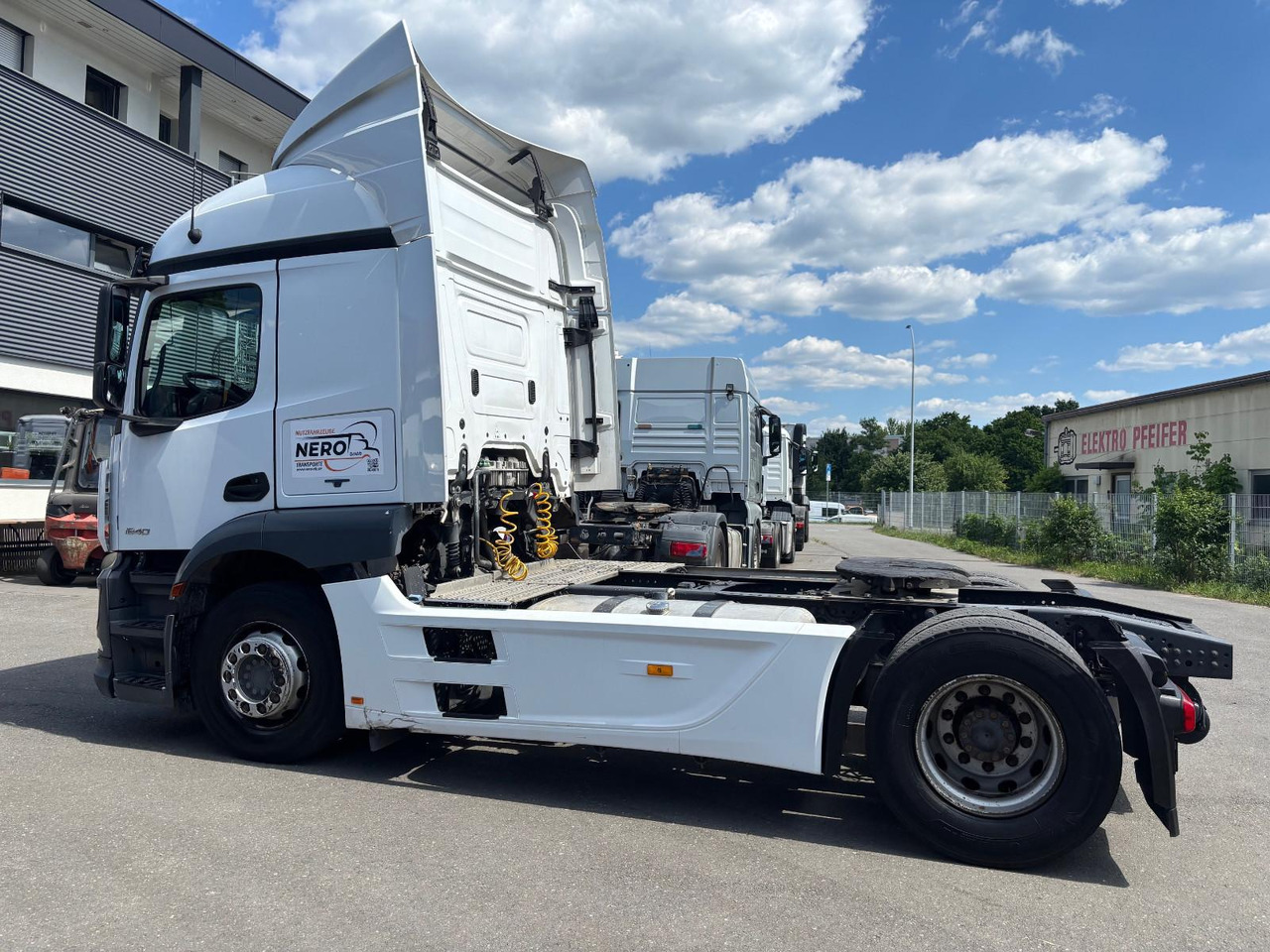Mercedes-Benz Actros 1840 Kein 1842 1845 Retarder Blatt-Luft - Tractor unit: picture 3 Mercedes-Benz Actros 1840 Kein 1842 1845 Retarder Blatt-Luft - Tractor unit: picture 3