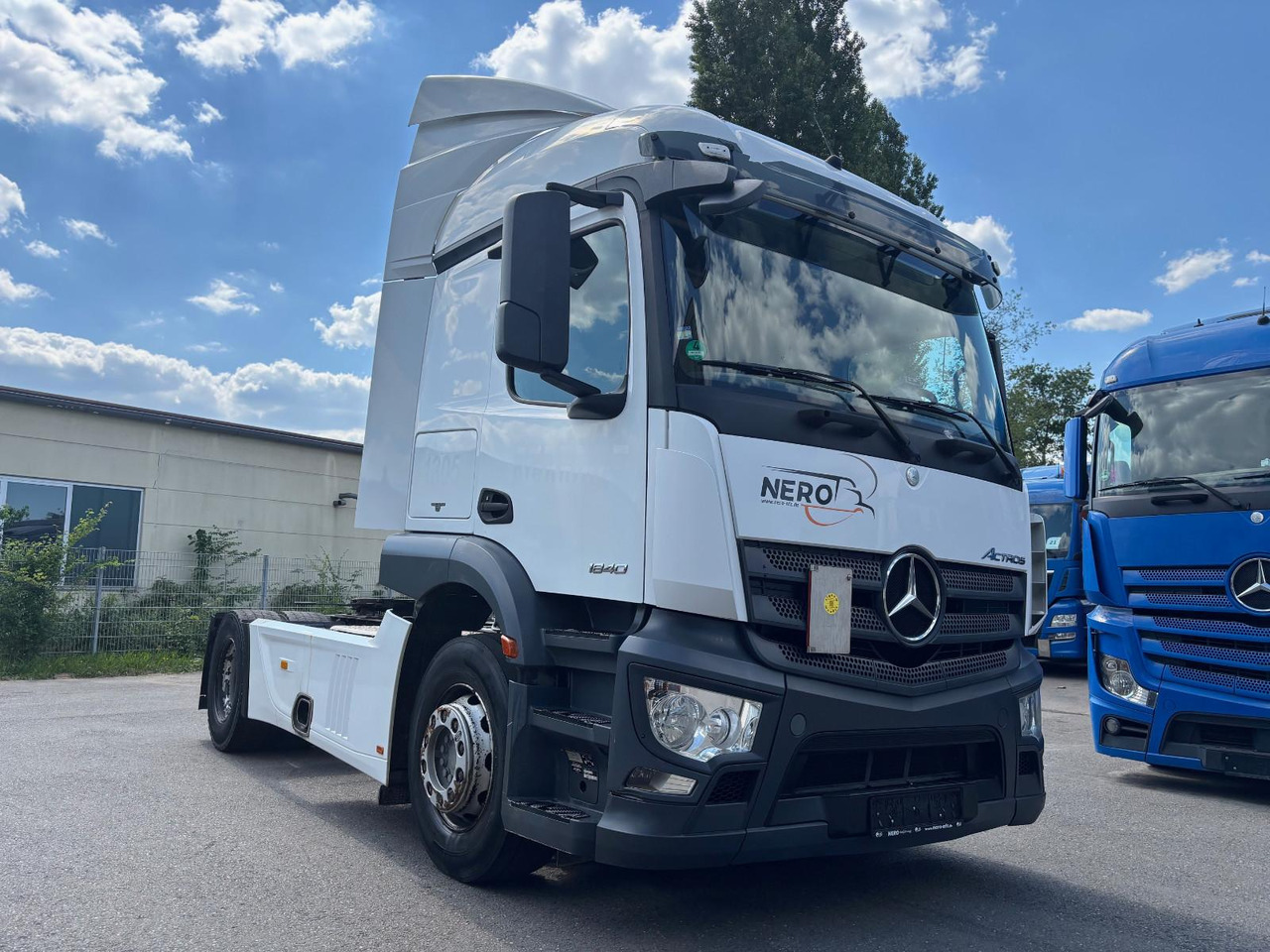 Mercedes-Benz Actros 1840 Kein 1842 1845 Retarder Blatt-Luft - Tractor unit: picture 2 Mercedes-Benz Actros 1840 Kein 1842 1845 Retarder Blatt-Luft - Tractor unit: picture 2