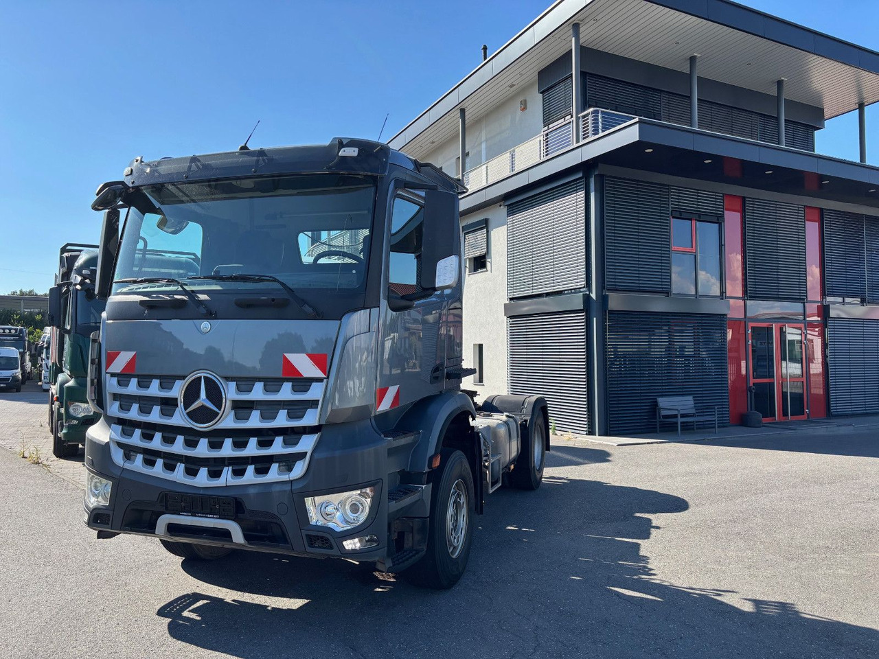 Mercedes-Benz Arocs 1842 Retarder/Kipphyd./Klima - Tractor unit: picture 1 Mercedes-Benz Arocs 1842 Retarder/Kipphyd./Klima - Tractor unit: picture 1