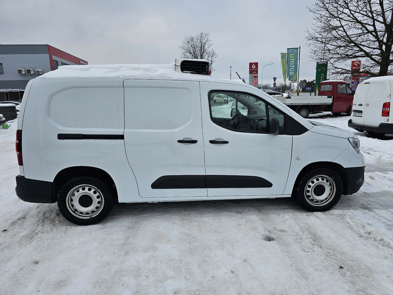 OPEL COMBO MAXI LONG CHLODNIA MROZNIA CARRIER KLIMA EURO6 - Refrigerated van: picture 3 OPEL COMBO MAXI LONG CHLODNIA MROZNIA CARRIER KLIMA EURO6 - Refrigerated van: picture 3
