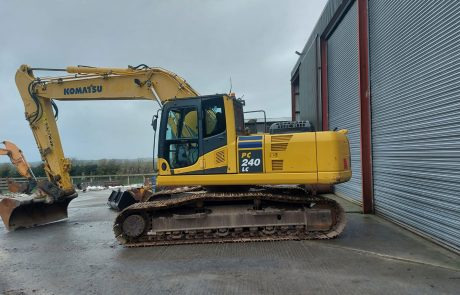 KOMATSU PC240LC-8 - Crawler excavator: picture 1 KOMATSU PC240LC-8 - Crawler excavator: picture 1