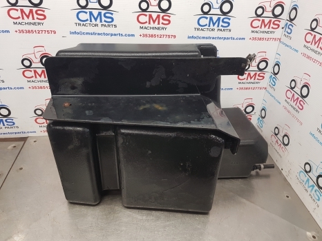 Claas Arion 530, 500, 600 Hexa, Cmatic, Aditional Fuel Tank 0021559523, 21559523 - Fuel tank: picture 1 Claas Arion 530, 500, 600 Hexa, Cmatic, Aditional Fuel Tank 0021559523, 21559523 - Fuel tank: picture 1