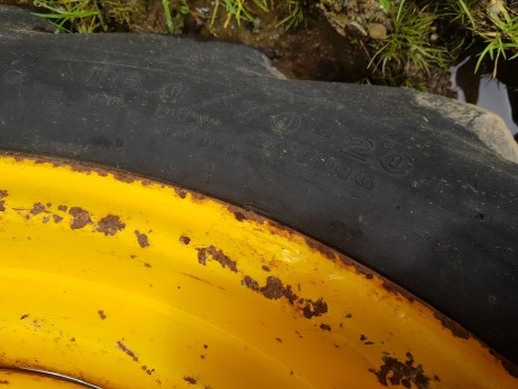 Fermec 750, 760, 860 Front Wheel 6.0/70-20 - Wheel and tire package for Agricultural machinery: picture 2 Fermec 750, 760, 860 Front Wheel 6.0/70-20 - Wheel and tire package for Agricultural machinery: picture 2
