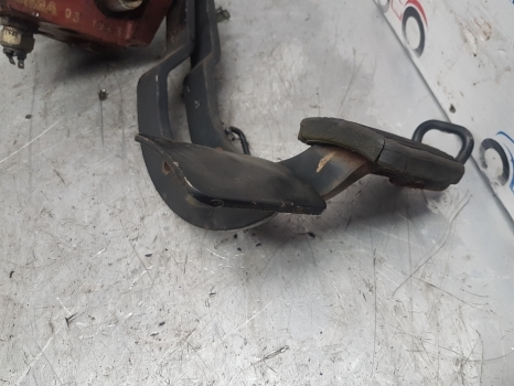 Fiat 115-90, 140-90, 160-90 Brake Pedals Linkage Complete 5110643, 5110653 - Brake parts for Farm tractor: picture 3 Fiat 115-90, 140-90, 160-90 Brake Pedals Linkage Complete 5110643, 5110653 - Brake parts for Farm tractor: picture 3