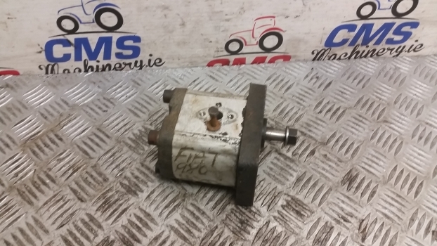 Fiat 980 Hydraulic Power Steering Pump 87569205, 5179722, 5129481, 44900839 - Steering pump for Farm tractor: picture 2 Fiat 980 Hydraulic Power Steering Pump 87569205, 5179722, 5129481, 44900839 - Steering pump for Farm tractor: picture 2