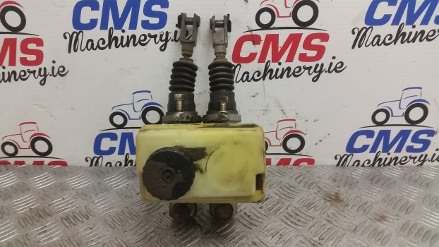 Fiat F140, F Series, Brakes Master Cylinder Assembly 5145630, 5145631 - Brake cylinder for Farm tractor: picture 3 Fiat F140, F Series, Brakes Master Cylinder Assembly 5145630, 5145631 - Brake cylinder for Farm tractor: picture 3