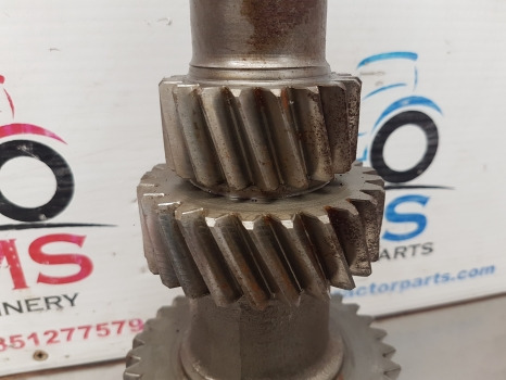 John Deere 6200, 6210, 6100, 6300, 6400 Transmission Drive Shaft L78967 - Transmission: picture 4 John Deere 6200, 6210, 6100, 6300, 6400 Transmission Drive Shaft L78967 - Transmission: picture 4