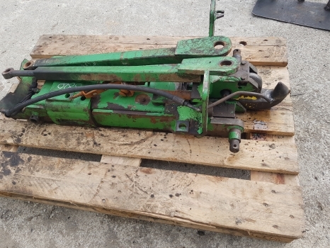 John Deere 6920, 6820, 6810, 6910 Pick Up Hitch Frame Al229594, Al220949 - Quick coupler for Agricultural machinery: picture 1 John Deere 6920, 6820, 6810, 6910 Pick Up Hitch Frame Al229594, Al220949 - Quick coupler for Agricultural machinery: picture 1