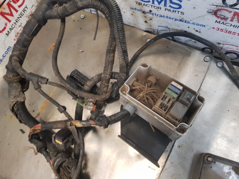 Cables/ Wire harness Manitou Mlt735-120 Lsu Wiring Loom Parts Engine Wiring Loom, Fuse Box: picture 6