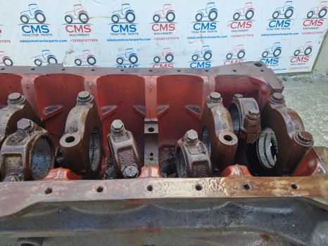 New Holland 60, Ts, Tm Series, Engine Block, Missing One Cap 87840783 - Engine and parts: picture 5 New Holland 60, Ts, Tm Series, Engine Block, Missing One Cap 87840783 - Engine and parts: picture 5