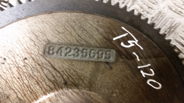 New Holland T5. 100, 110, 120 Engine Flywheel And Ring Gear 47808010, 84235695 - Flywheel for Farm tractor: picture 2 New Holland T5. 100, 110, 120 Engine Flywheel And Ring Gear 47808010, 84235695 - Flywheel for Farm tractor: picture 2