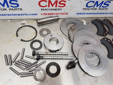 New Holland T5040 Fwd Dropbox Assorted Parts 47133291, 5197419 - Gearbox: picture 2 New Holland T5040 Fwd Dropbox Assorted Parts 47133291, 5197419 - Gearbox: picture 2