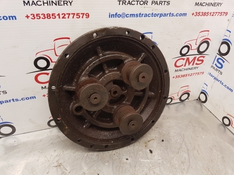 New Holland T6030, T6050, T6050 Front Axle Hub Plate Hat 87330329, 87681965 - Wheel hub for Farm tractor: picture 5 New Holland T6030, T6050, T6050 Front Axle Hub Plate Hat 87330329, 87681965 - Wheel hub for Farm tractor: picture 5