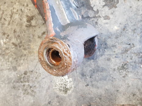 Same Dorado 85, 86, 60, 65 Front Axle Housing Beam 0.008.5332.0/90, 85332.0/80 - Front axle: picture 2 Same Dorado 85, 86, 60, 65 Front Axle Housing Beam 0.008.5332.0/90, 85332.0/80 - Front axle: picture 2