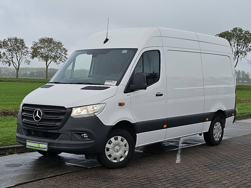 Mercedes-Benz Sprinter 317 L2H2 Navi RWD - Panel van: picture 2 Mercedes-Benz Sprinter 317 L2H2 Navi RWD - Panel van: picture 2
